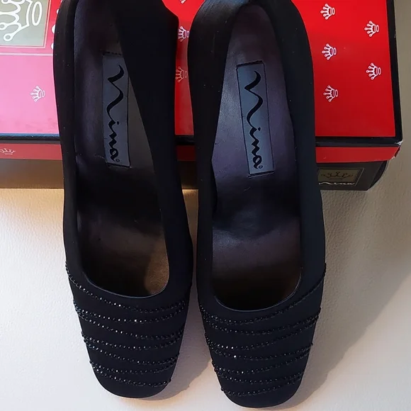 NINA Satin EUC - Picture 6 of 8